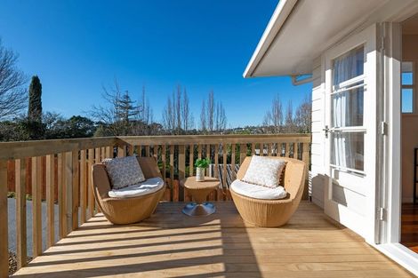 Photo of property in 3 Gladys Avenue, Glenfield, Auckland, 0629