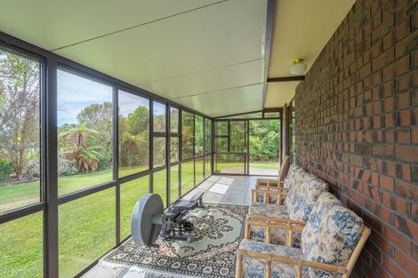 Photo of property in 185 Waitohu Valley Road, Otaki, 5583