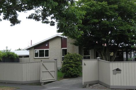 Photo of property in 41 Burnside Crescent, Burnside, Christchurch, 8053