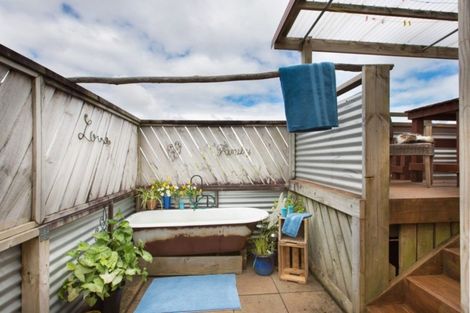 Photo of property in 398 Ruapuke Road, Raglan, 3296