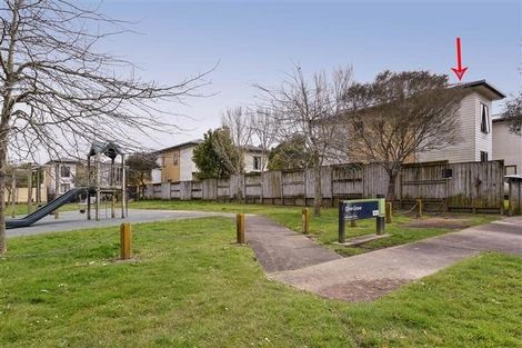 Photo of property in 56 Verdale Circle, Glen Eden, Auckland, 0602
