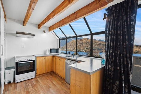 Photo of property in 18 Woodbury Rise, Queenstown, 9300