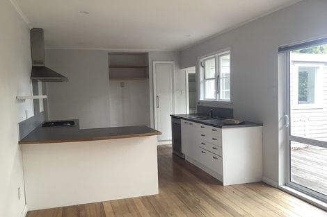 Photo of property in 76 Queenstown Road, Onehunga, Auckland, 1061