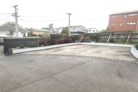 Photo of property in 12 Kereru Street, Henderson, Auckland, 0612
