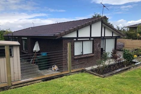 Photo of property in 15 Charles Prevost Drive, The Gardens, Auckland, 2105