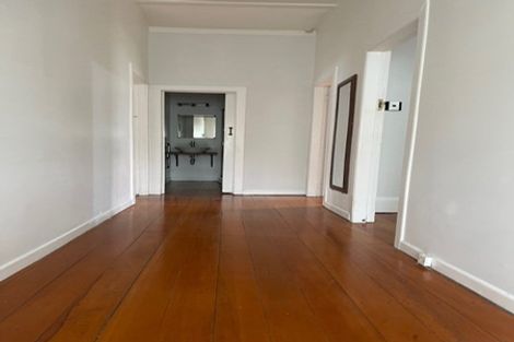 Photo of property in 86 Aroha Avenue, Sandringham, Auckland, 1025