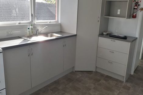 Photo of property in 28-30 Lake Pupuke Drive, Takapuna, Auckland, 0622