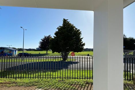 Photo of property in 2 Hauhake Lane, Omokoroa, 3114