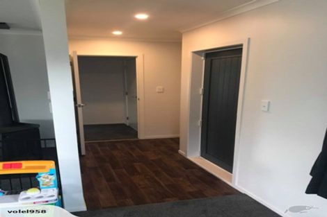 Photo of property in 38 Feist Street, Carterton, 5713