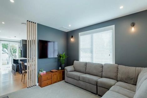 Photo of property in 63 Taylor Street, Cambridge, 3434