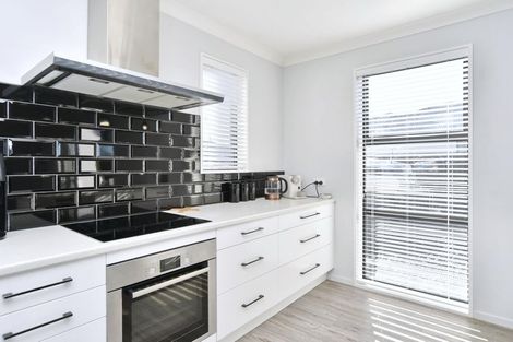 Photo of property in 33 Highgate Drive, Rangiora, 7400