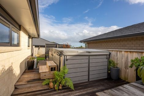 Photo of property in 2 Pohatu Lane, Otaki, 5512