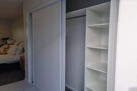 Photo of property in 8/231 Marine Parade, Seatoun, Wellington, 6022