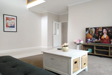 Photo of property in 11 Ballindrait Drive, Flat Bush, Auckland, 2019