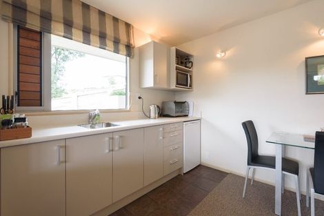 Photo of property in 1/16 Penning Road, Castor Bay, Auckland, 0620