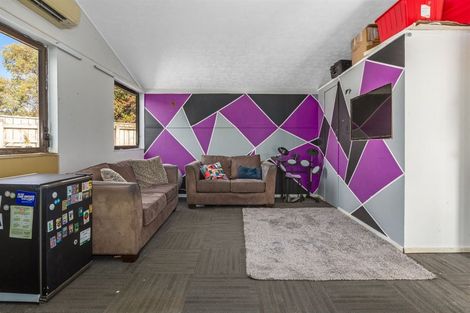 Photo of property in 4 Russell Road, Wainuiomata, Lower Hutt, 5014