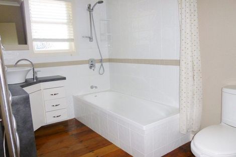 Photo of property in 283 Cambridge Road, Hillcrest, Hamilton, 3216