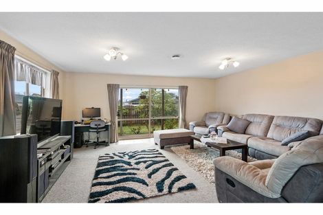 Photo of property in 1 Skerten Avenue, Hornby South, Christchurch, 8042