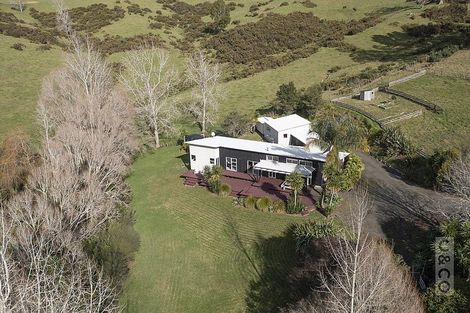 Photo of property in 8 Pineview Lane, Helensville, 0875