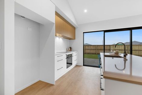 Photo of property in 5 Alex Place, Rolleston, 7614