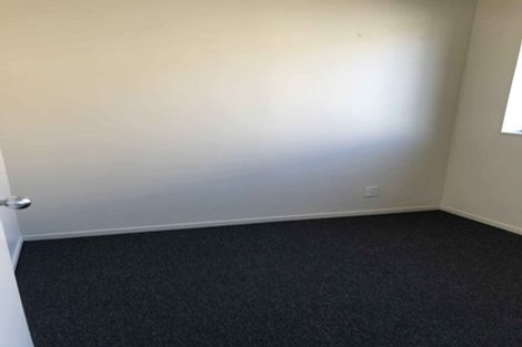 Photo of property in 36 Woodbank Drive, Glen Eden, Auckland, 0602