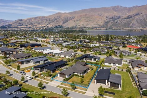 Photo of property in 11 Centre Crescent, Wanaka, 9305
