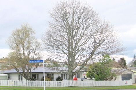 Photo of property in 17 Lynwood Place, Brookfield, Tauranga, 3110