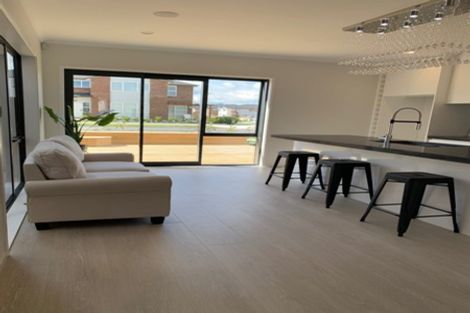 Photo of property in 62 Donegal Park Drive, Flat Bush, Auckland, 2019