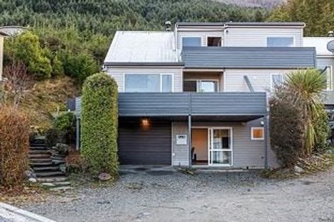 Photo of property in 17a Arawata Terrace, Fernhill, Queenstown, 9300