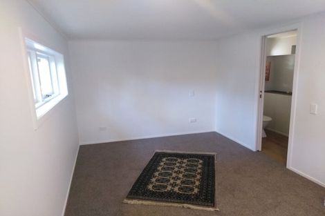 Photo of property in 1/34 Sylvan Avenue, Milford, Auckland, 0620