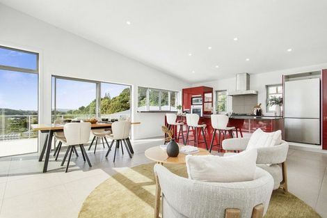 Photo of property in 32a Tawa Terrace, Tawa, Wellington, 5028