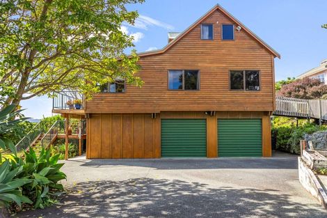 Photo of property in 18 Bay View Road, Cable Bay, 0420