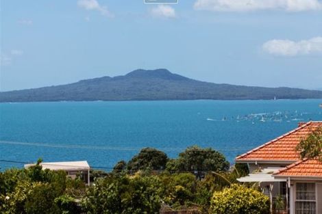 Photo of property in 150 Aberdeen Road, Campbells Bay, Auckland, 0620