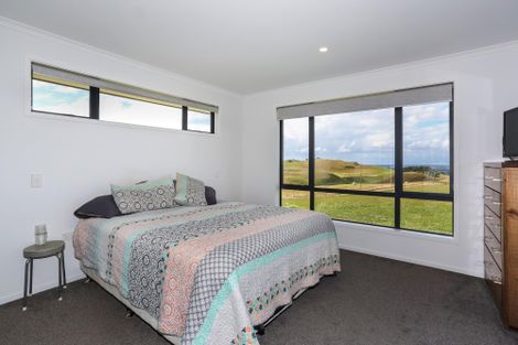 Photo of property in 23 Bird Road, Otaua, Waiuku, 2682