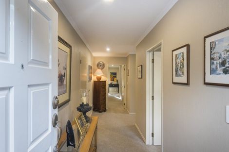 Photo of property in 30 Kilkenny Place, Fitzherbert, Palmerston North, 4410