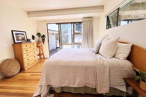 Photo of property in 26 Harper Street, Chatswood, Auckland, 0626