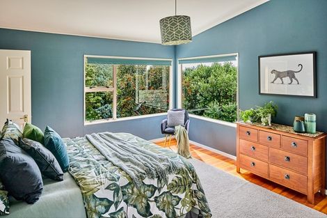 Photo of property in 24 Raroa Place, Pukerua Bay, 5026