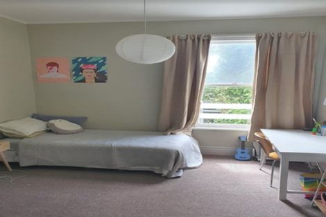 Photo of property in 180-182 Ohiro Road, Brooklyn, Wellington, 6021