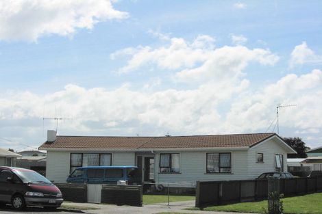 Photo of property in 8 Cornfoot Street, Castlecliff, Whanganui, 4501
