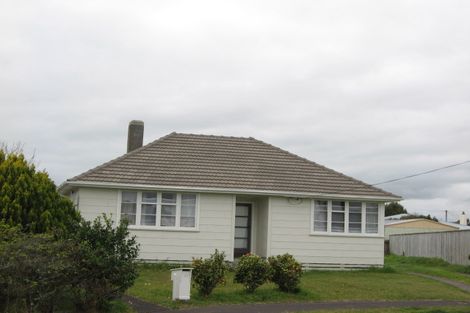 Photo of property in 17 Ridd Street, Lynmouth, New Plymouth, 4310