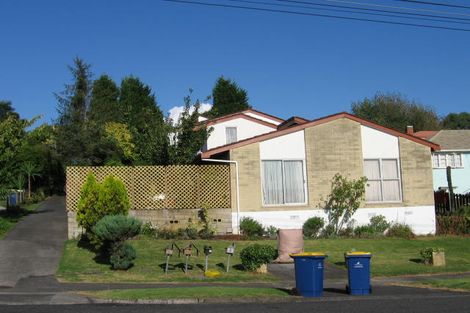 Photo of property in 4/23 Craigbank Avenue, New Lynn, Auckland, 0600