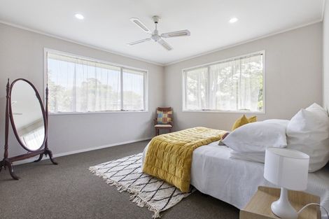 Photo of property in 8 Hamish Place, Sunnyhills, Auckland, 2010