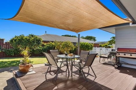 Photo of property in 15 Edgewater Grove, Whakatane, 3120