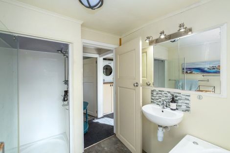 Photo of property in 12 Clifton Avenue, Carterton, 5713