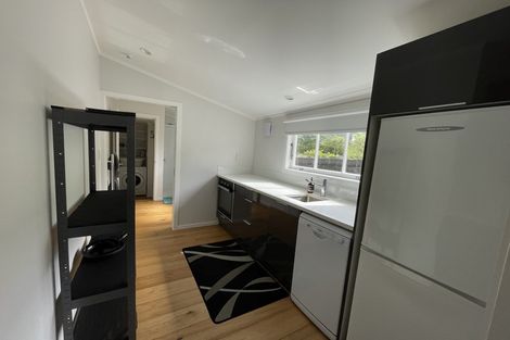 Photo of property in 15 Old Lake Road, Narrow Neck, Auckland, 0624