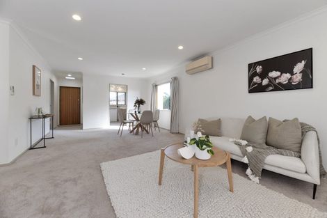 Photo of property in Waimanu Bay Village, 32/1 Piriti Drive, Te Atatu Peninsula, Auckland, 0610
