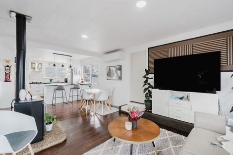 Photo of property in 4 Bremridge Place, Melville, Hamilton, 3206