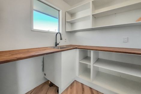 Photo of property in 10 Woodlands Place, Aranui, Christchurch, 8061