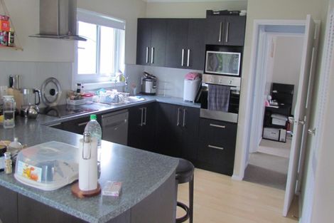 Photo of property in 1/20 Tetrarch Place, Totara Vale, Auckland, 0629