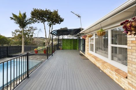 Photo of property in 21 Orams Road, Hillpark, Auckland, 2102